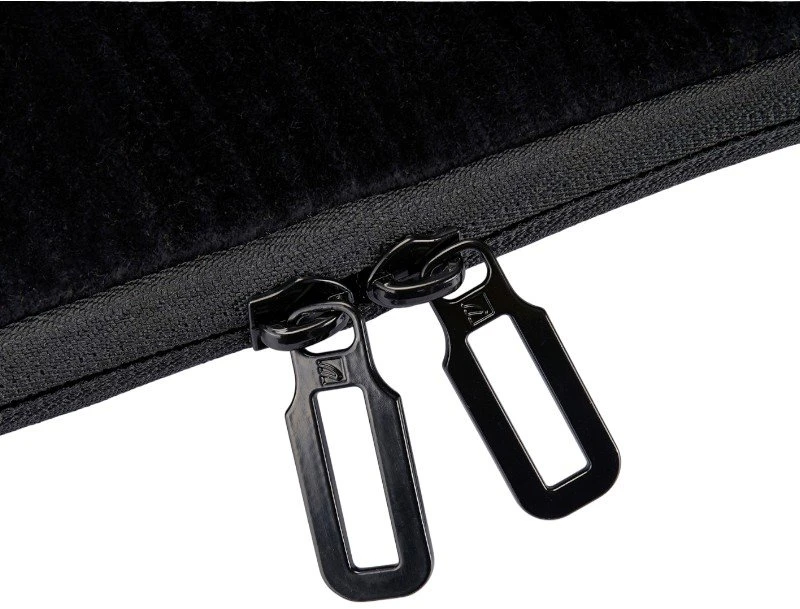 TUCANO Velluto 2 dėklas MacBook Air 13, juodas