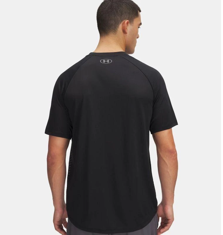 UNDER ARMOUR 6005916-001