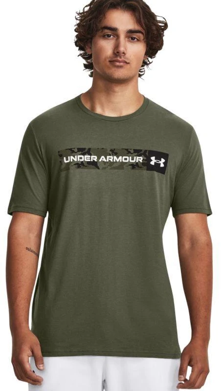 Under Armour Marškinėliai su Camo Krūtinės Dryžiu M 1376830 390