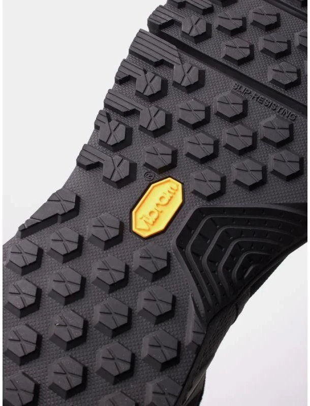 Under Armour Valsetz M 3027381-001 batai