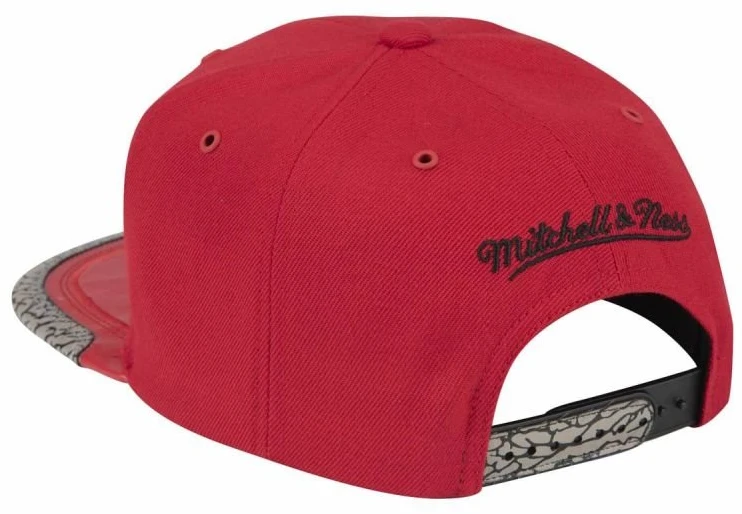 Uniseks beisbolo kepurė su Chicago Bulls ženklu Mitchell & Ness, raudona