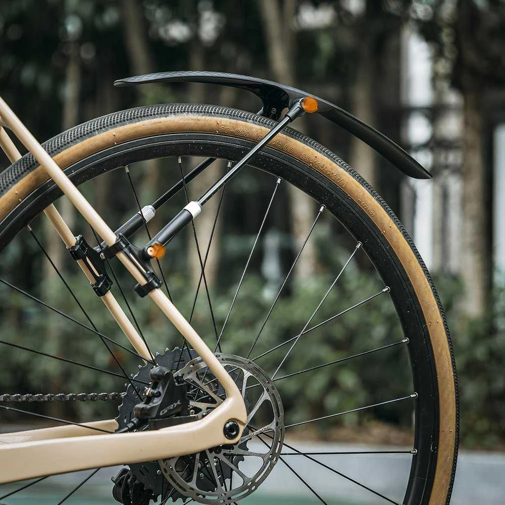 Wozinsky WBR-01 universal adjustable bicycle fender - juodas