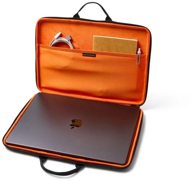 Urban Armor Gear UAG Civilian Shock Sleeve su laikikliu do MacBook 15" - 16" juoda