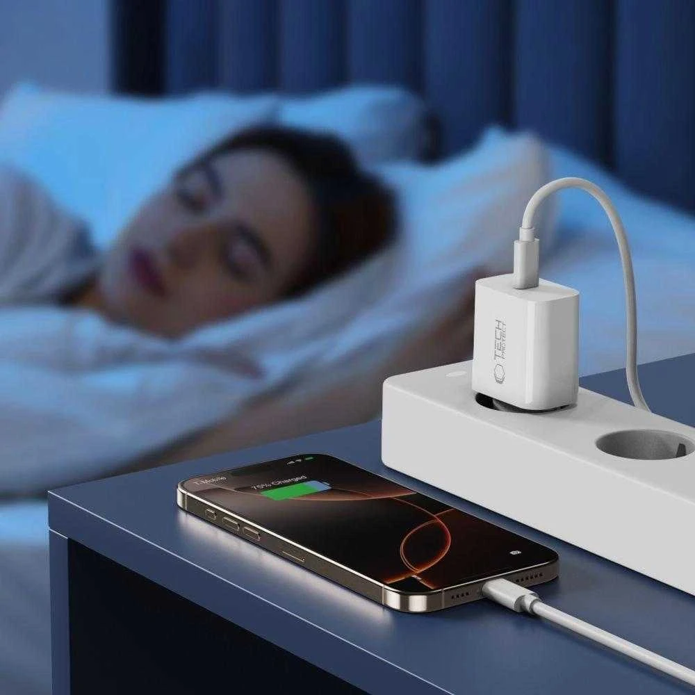 Tech-Protect NC20W PD20W USB-C sieninis įkroviklis su USB-C laidu - baltas