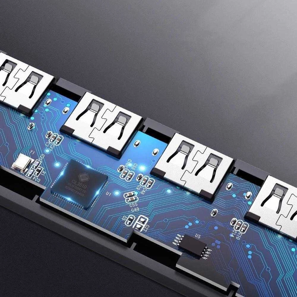 4-in-1 adapteris UGREEN USB Hub prie 4x USB 3.0 + USB-C (pilka)