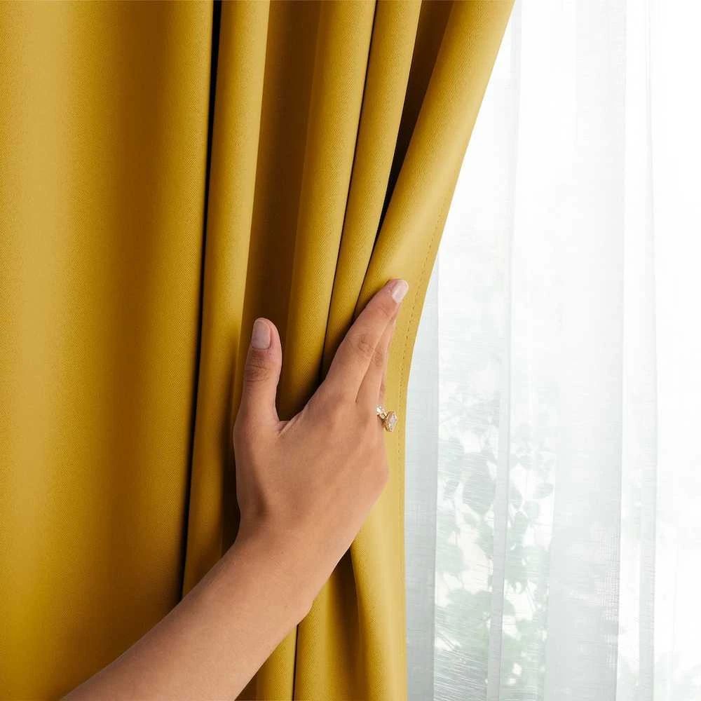 Užuolaida blackout tipo klostuota garstyčių spalvos