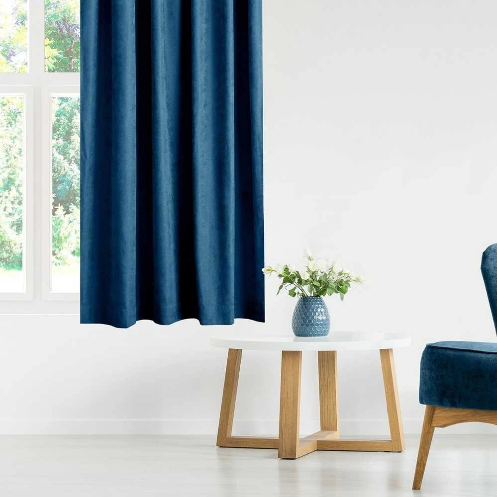 Užuolaida iš chenillės tamsiai mėlyna 220×175 cm
