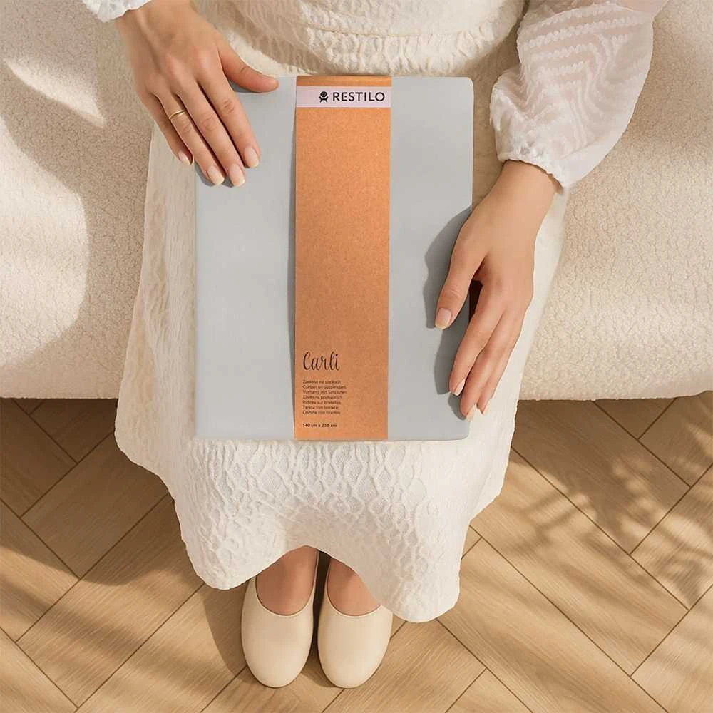 Užuolaida su klostėmis 180 g/m² sidabrinės spalvos