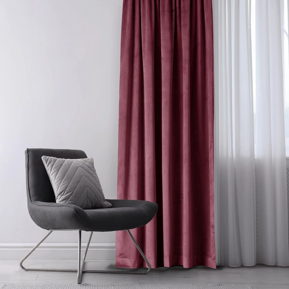 Naktinė užuolaida su žiedais AmeliaHome VELVET 140X245 cm, 1 vnt., spalva: burgundiška