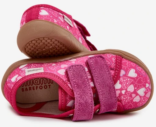 Vaikiški barefoot batai fuksijos spalvos su širdelėmis Milami