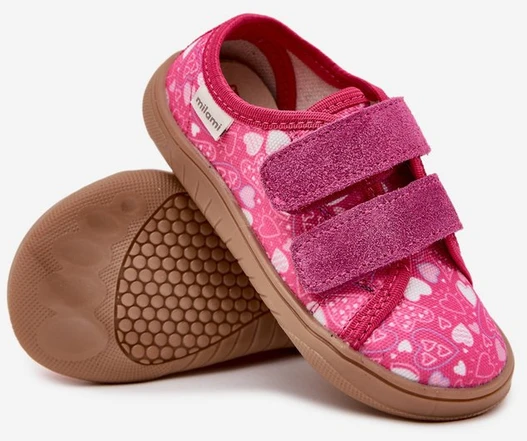 Vaikiški barefoot batai fuksijos spalvos su širdelėmis Milami