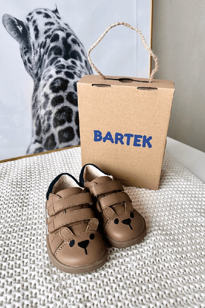 Vaikiški barefoot batai su meškučio aplikacija smėlio spalvos Bartek