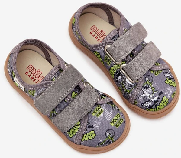 Vaikiški pilki barefoot bateliai su lipdukais ir piešiniais Milami