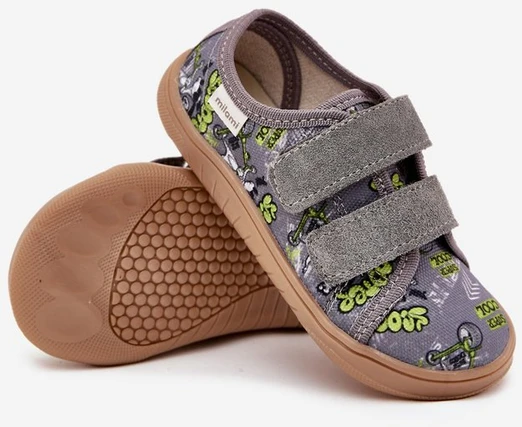 Vaikiški pilki barefoot bateliai su lipdukais ir piešiniais Milami