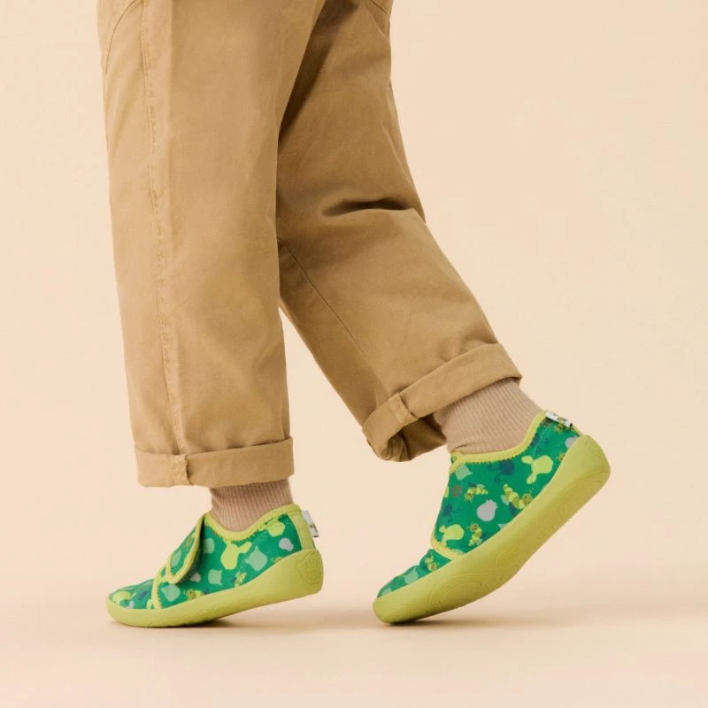 Vaikiškos barefoot tipo šlepetės Affenzahn Movy Caterpillar