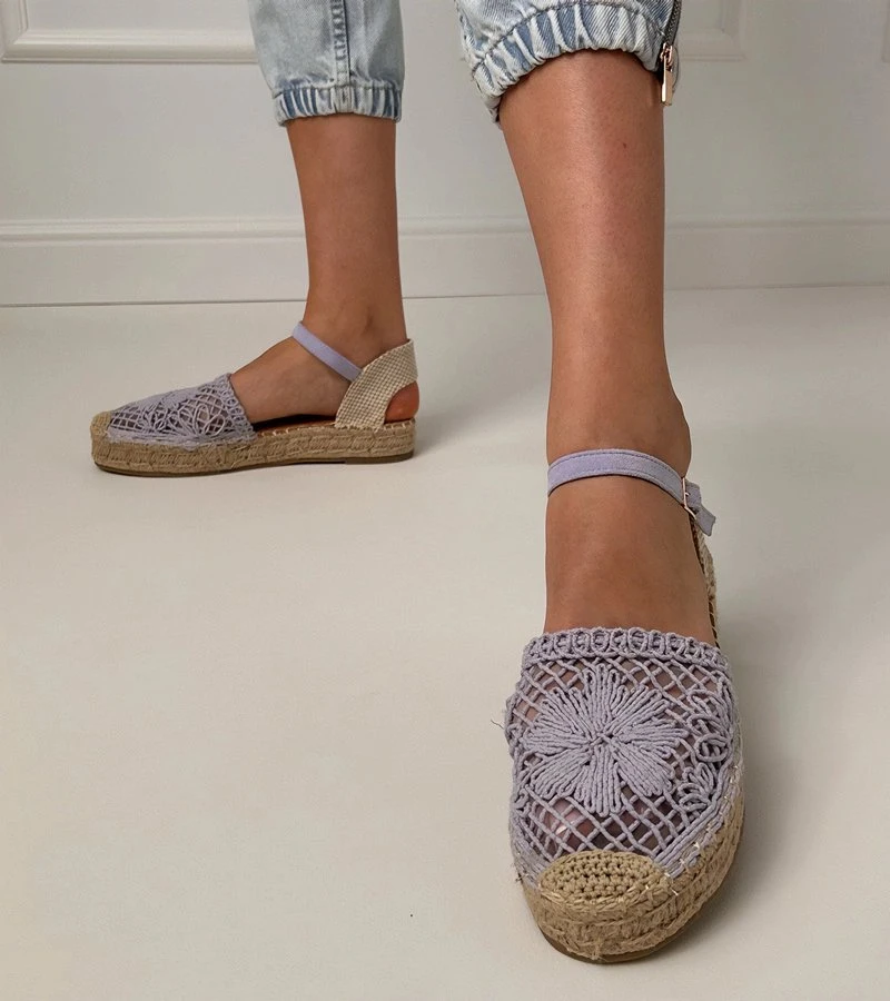 Violetinės ažūrinės espadrilės sandalai su dirželiu