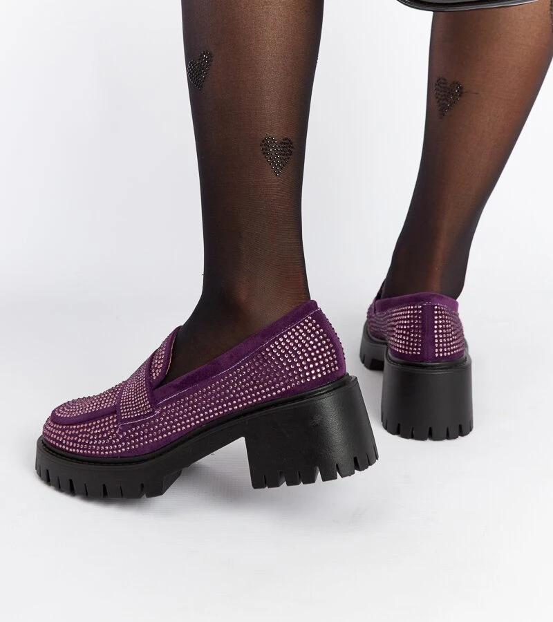 Violetiniai mokasinai su tvirtu stulpu