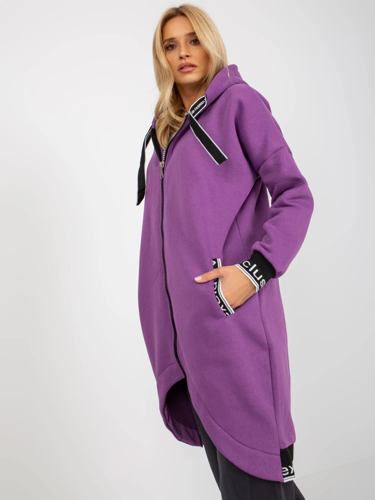 Violetinis moteriškas džemperis su gobtuvu