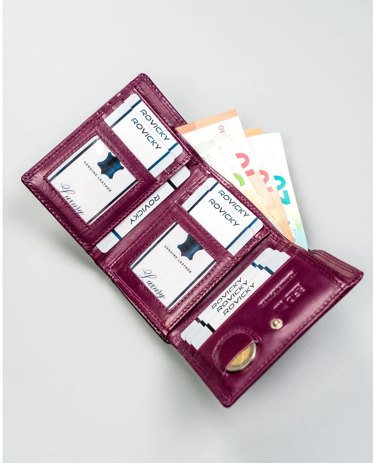 Violetinis portfel damski ze skóry naturalnej wyposażony w system RFID - Rovicky