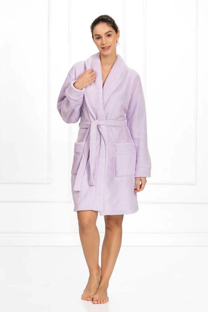 Violetta Lila chalatas