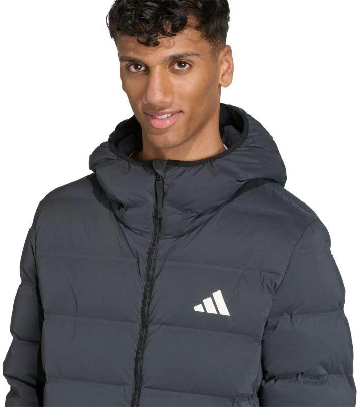 Vyriška adidas Helionic Climawarm tamprumo striukė su gobtuvu, juoda JN2114