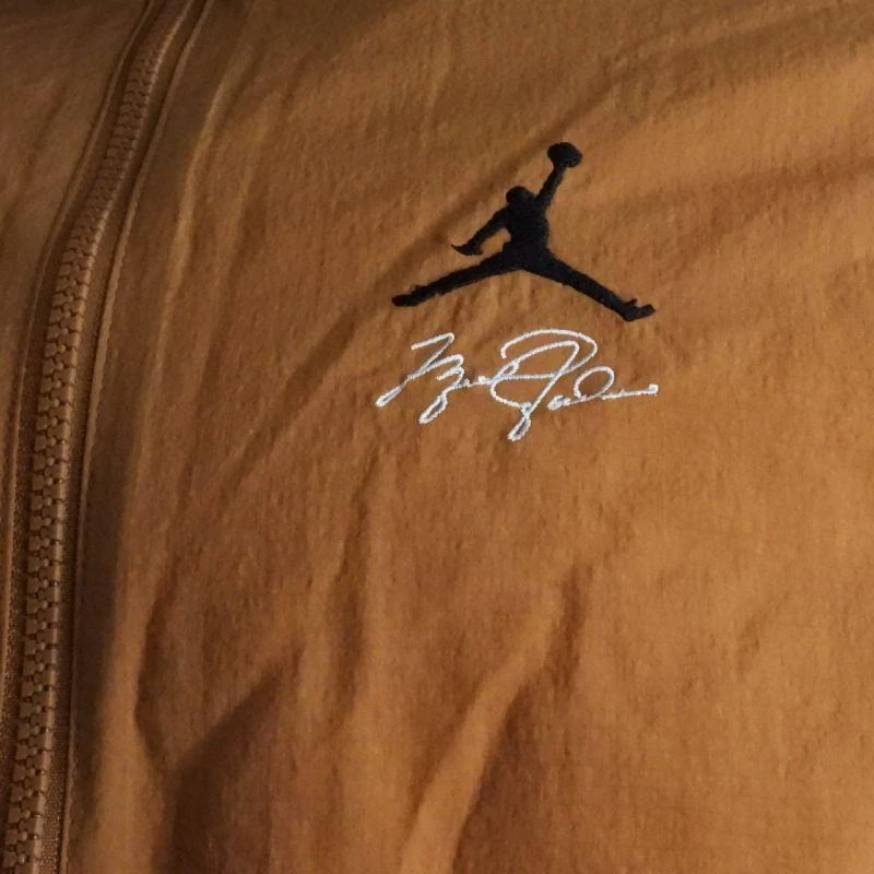 Vyriška Air Jordan Essentials Member Striukė Ruda - FN4621-231
