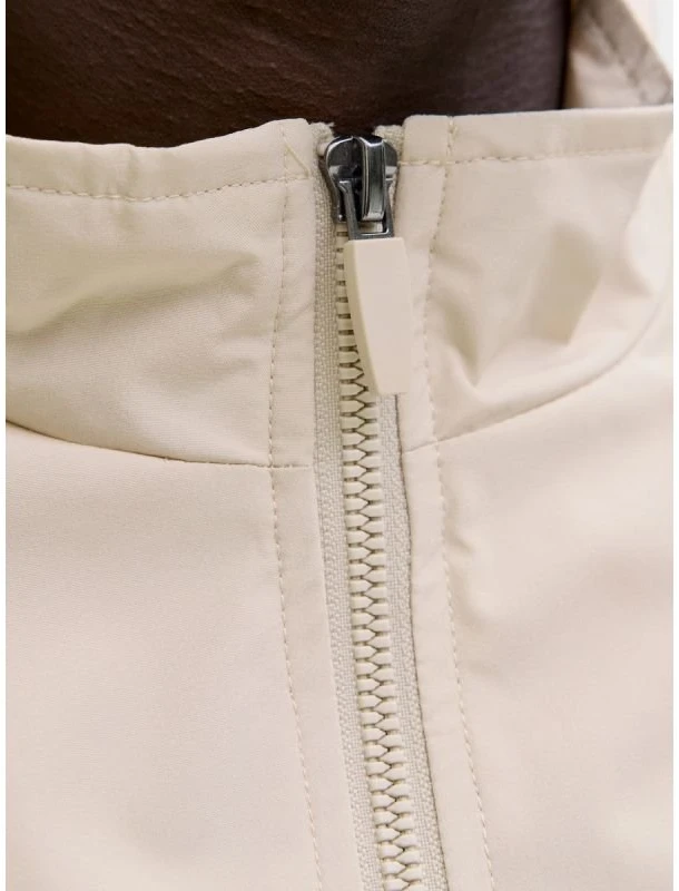 Vyriška bomberio striukė Jack&Jones JJECHARGE, šviesiai smėlio