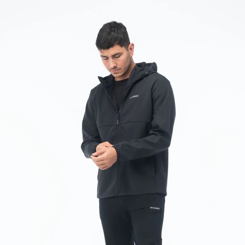Vyriška softshell striukė su reguliuojamu gobtuvu Fitanu
