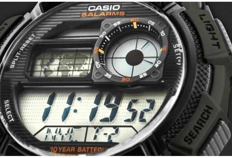 Vyriškas laikrodis CASIO AE-1000W-3AVDF + Dėžutė