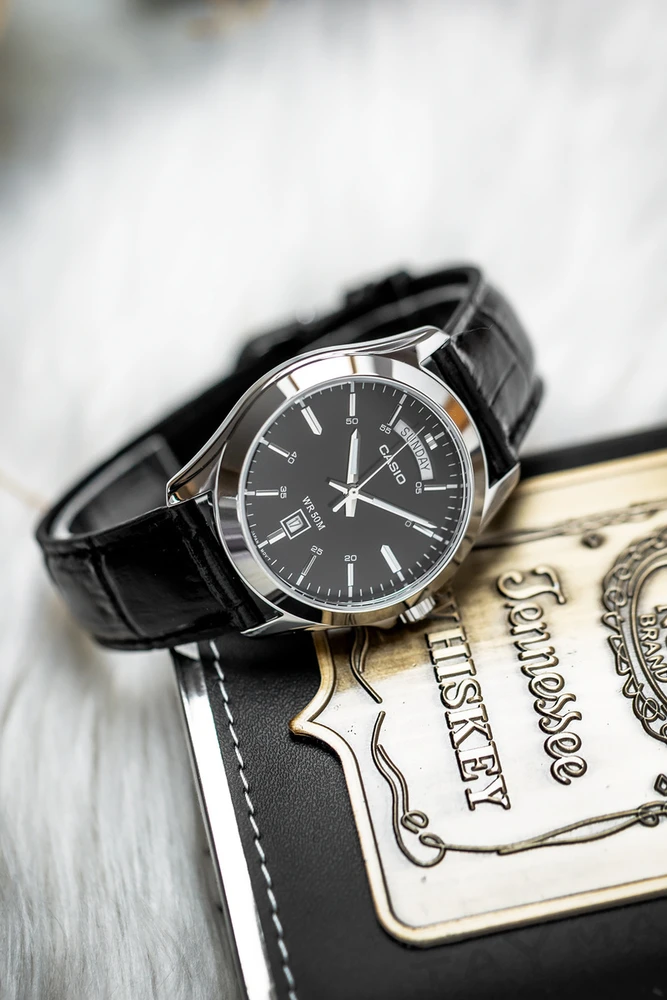 CASIO MTP-1370L-1A VYRIŠKAS LAIKRODIS (zd116b) + DĖŽUTĖ
