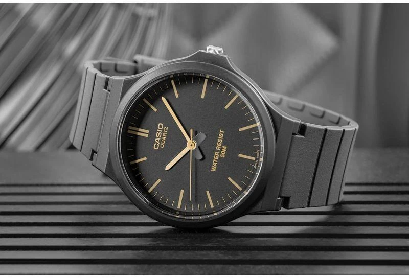 Casio MW-240-1E2VEF