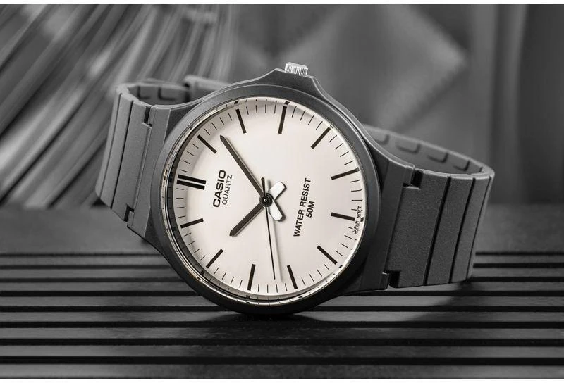VYRIŠKAS LAIKRODIS CASIO MW-240-7E (zd166i) – CLASSIC + BOX