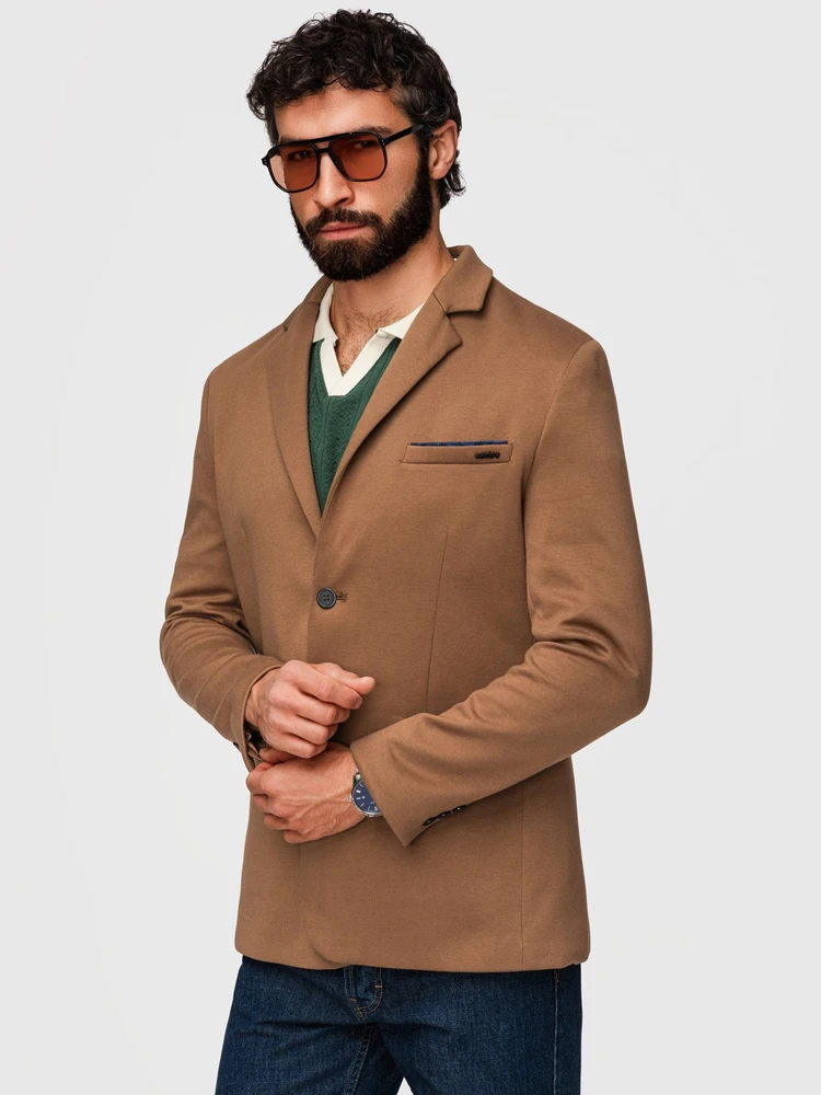 Vyriškas šviesiai rudas slim fit švarkas