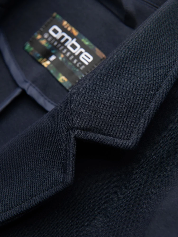 Vyriškas tamsiai mėlynas slim fit švarkas su tekstūruotu trikotažu
