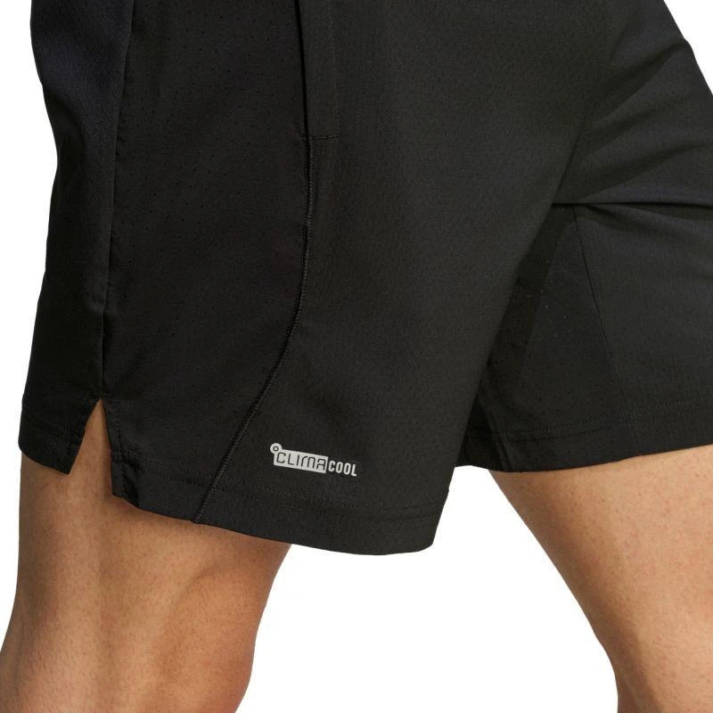 Vyriški „adidas Tech Apparel“ šortai, juodi, JM8132
