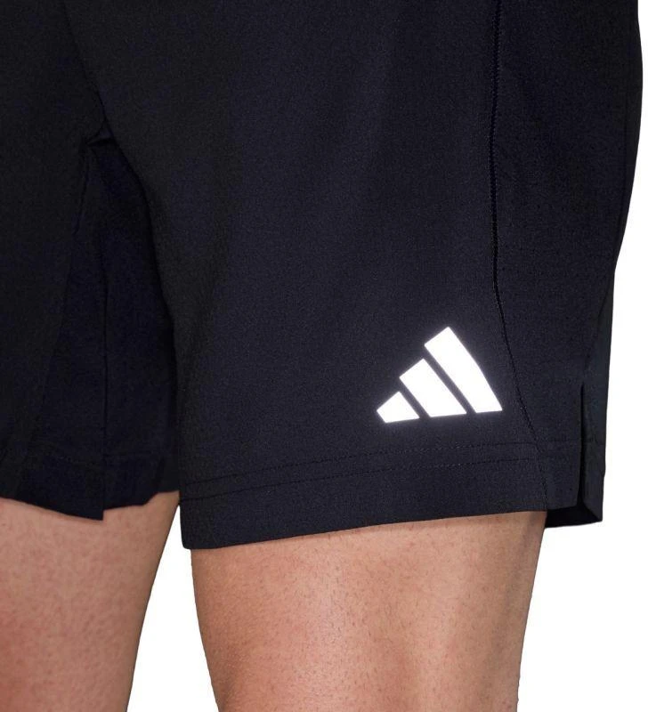 Vyriški „adidas Tech Apparel“ šortai, juodi, JM8132