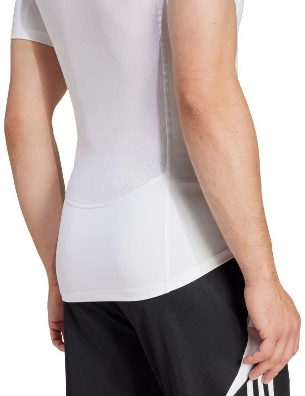 Vyriški adidas Techfit marškinėliai trumpomis rankovėmis balti JP4675