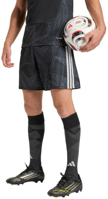 Vyriški adidas Tiro 26 Competition vartininko šortai, juodi KC5351