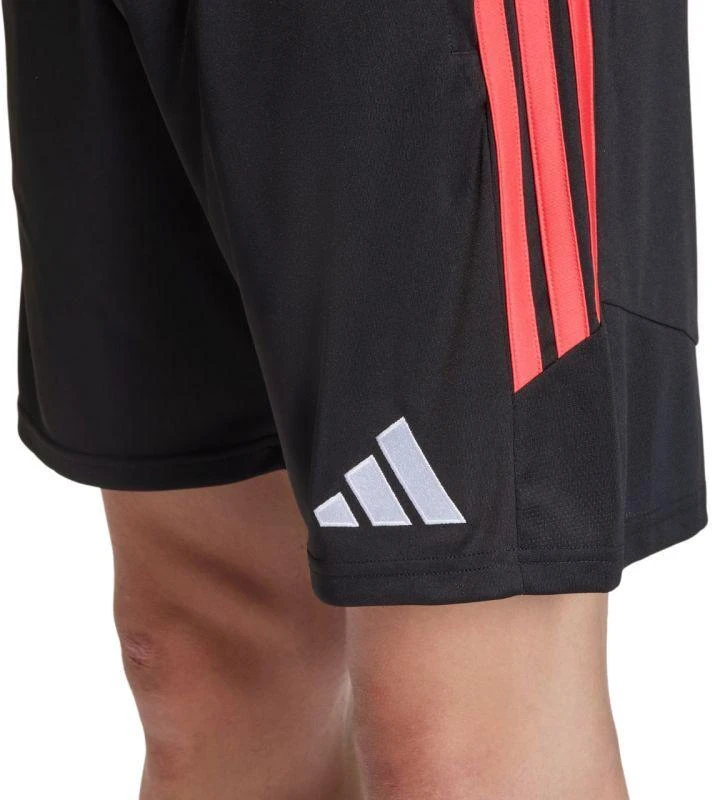 Vyriški adidas Tiro 26 League treniruočių šortai Juodi ir Raudoni JY9716