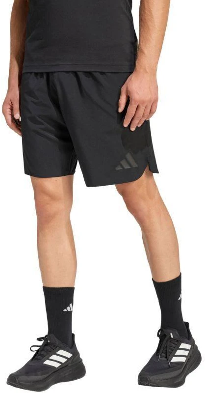 Vyriški adidas Tiro Travel Woven šortai, juodi, JM5542