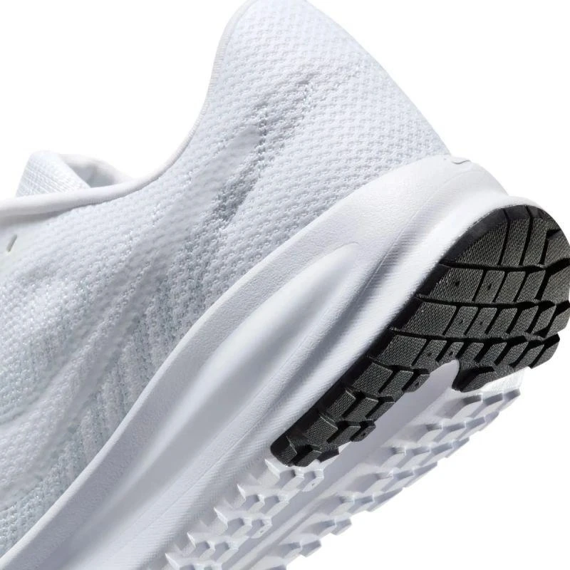 Vyriški bėgimo bateliai Nike Run Defy HM9594-100