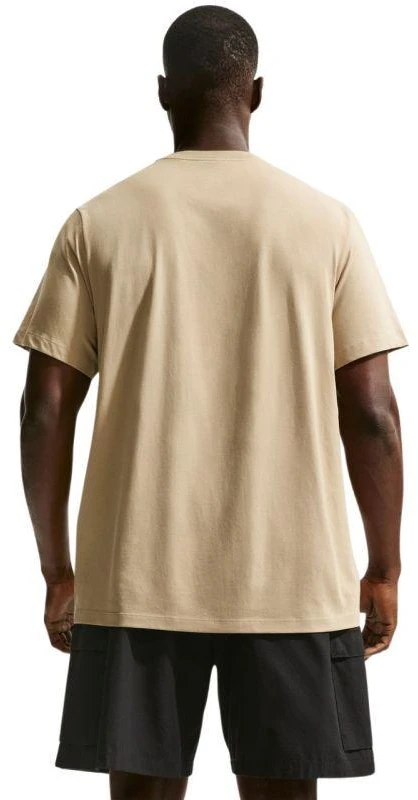 Vyriški marškinėliai Nike Club Tee, smėlio spalvos, AR4997 297