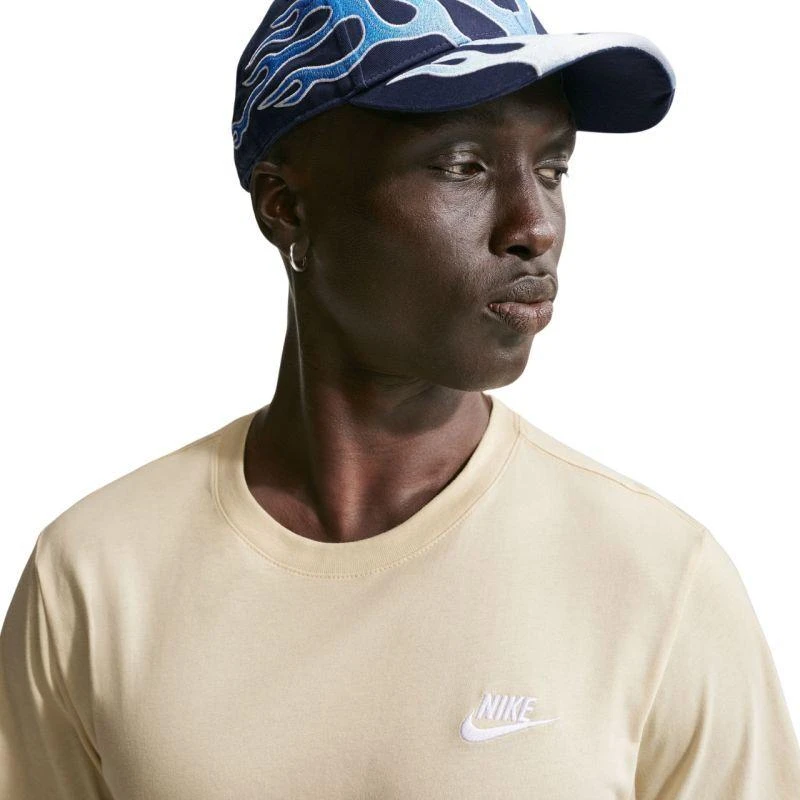 Vyriški marškinėliai Nike Club Tee, smėlio spalvos, AR4997 229