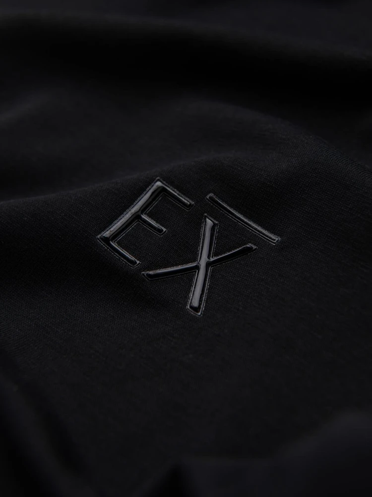 Vyriški marškinėliai SLIM FIT su apvalia iškirpte ir logotipu