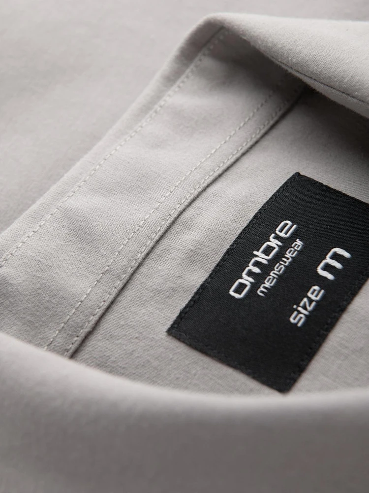 Vyriški pilki marškiniai ilgomis rankovėmis