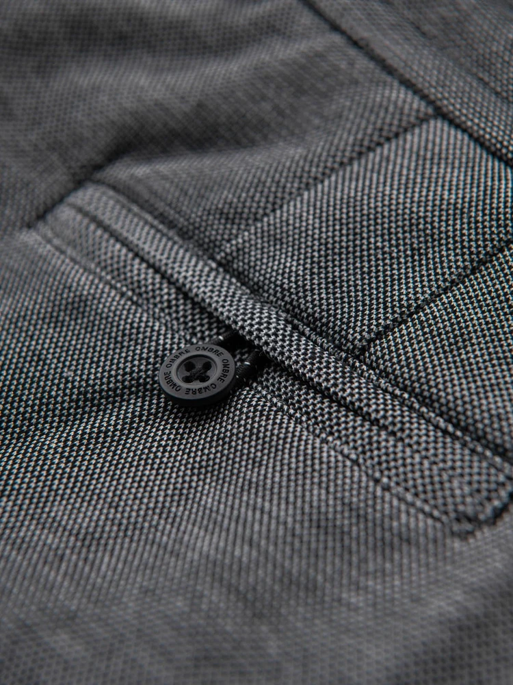 Vyriški pilki slim fit šortai iki kelių