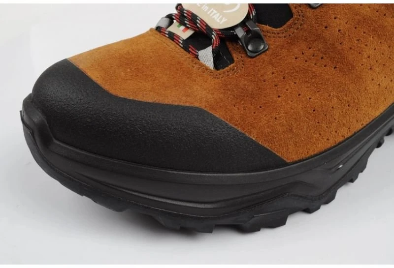 Vyriški žygio batai su GORE-TEX AKU Adapta, juodi ir rudi