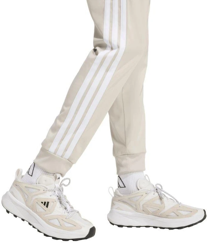 Vyriškos adidas 3-juosčių trikotažinės kelnės klasikinio kirpimo, smėlio spalvos JY7721
