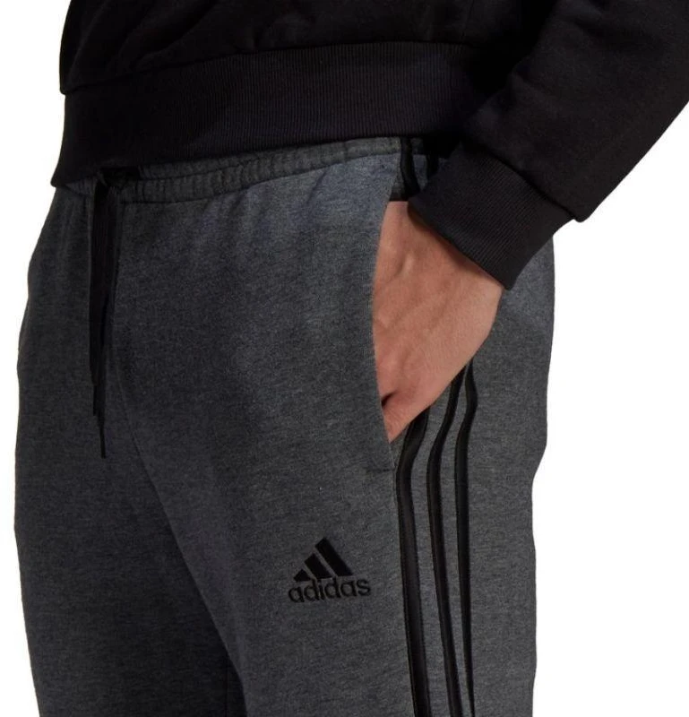 Vyriškos kelnės Adidas Essentials Tapered Cuff 3 Stripes M GK8826