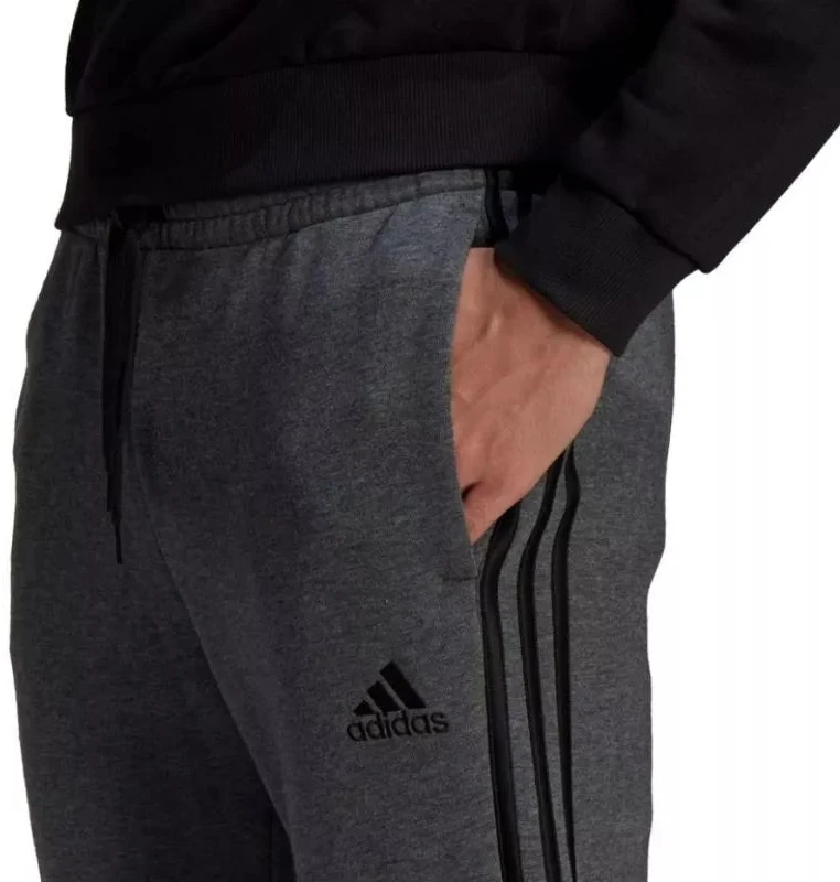 Vyriškos kelnės Adidas Essentials Tapered Cuff 3 Stripes M GK8826